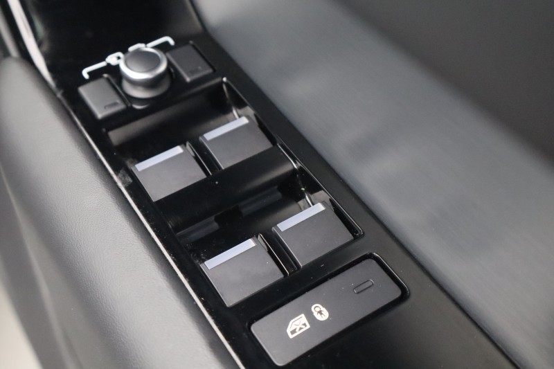 Used Land Rover Range Rover Velar 2023 for sale - 77718124: Photo 22