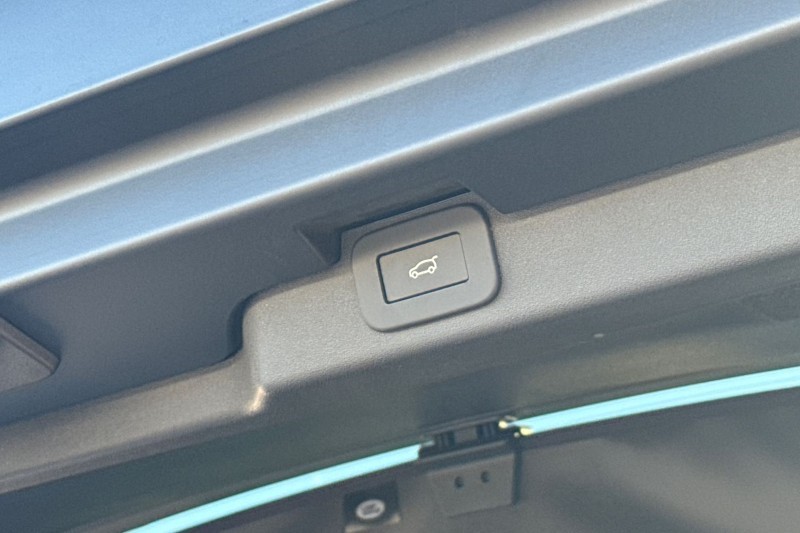 Used Land Rover Discovery 2025 for sale - 77025607: Photo 38