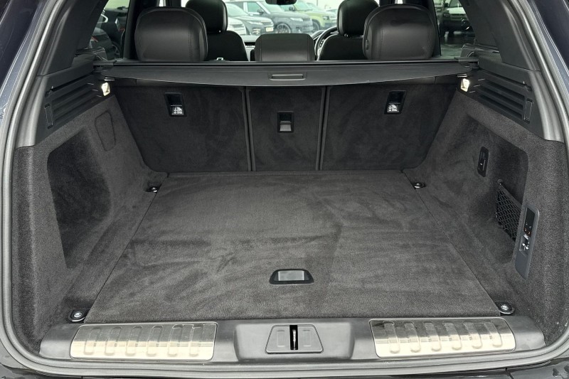 Used Land Rover Range Rover Sport 2024 for sale - 76984320: Photo 10