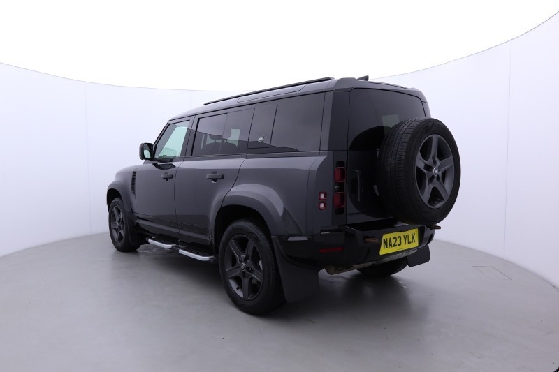 Used Land Rover Defender 2023 for sale - 77915620: Photo 2
