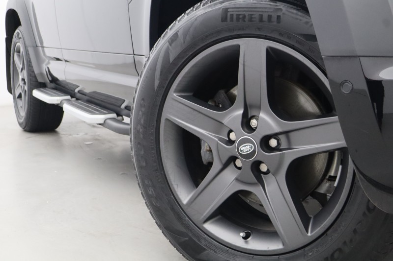 Used Land Rover Defender 2023 for sale - 77915620: Photo 45