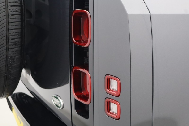 Used Land Rover Defender 2023 for sale - 77915620: Photo 48