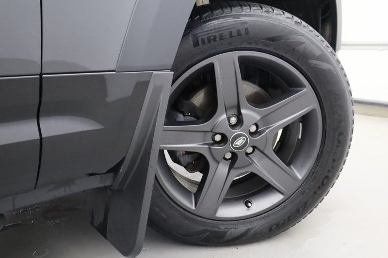 Used Land Rover Defender 2023 for sale - 77915620: Photo 50