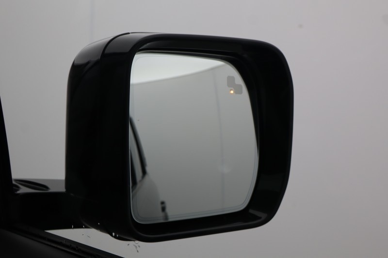 Used Land Rover Defender 2023 for sale - 77915620: Photo 52