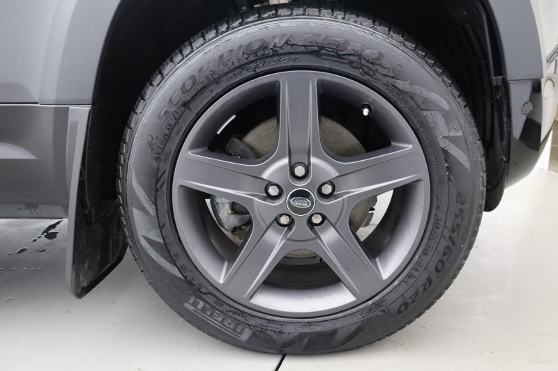 Used Land Rover Defender 2023 for sale - 77915620: Photo 8