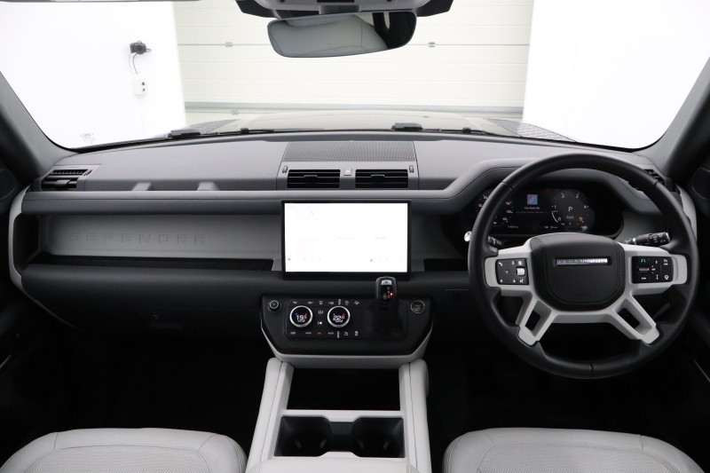 Used Land Rover Defender 2024 for sale - 78108879: Photo 10