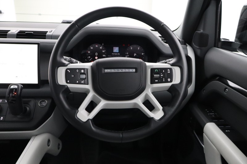 Used Land Rover Defender 2024 for sale - 78108879: Photo 17