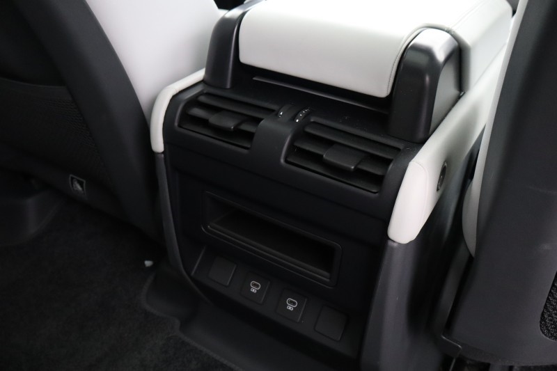 Used Land Rover Defender 2024 for sale - 78108879: Photo 20