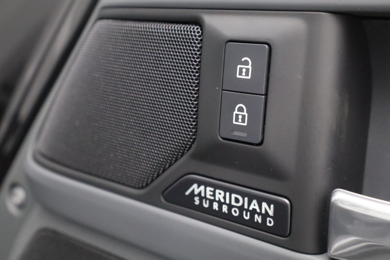 Used Land Rover Defender 2024 for sale - 78108879: Photo 28