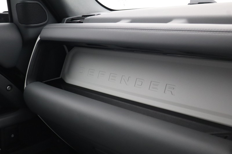 Used Land Rover Defender 2024 for sale - 78108879: Photo 41