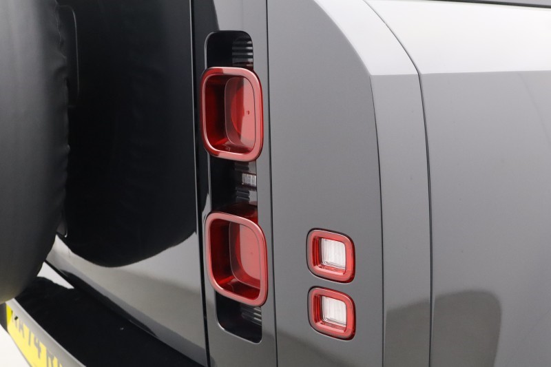 Used Land Rover Defender 2024 for sale - 78108879: Photo 53