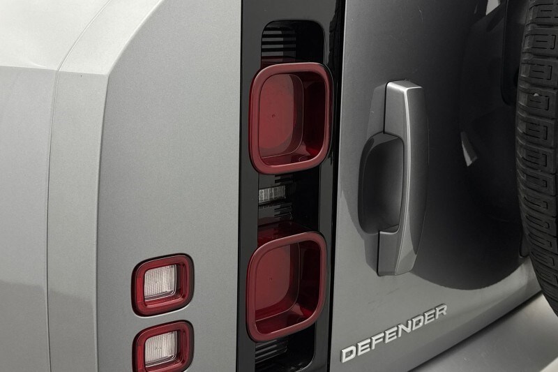 Used Land Rover Defender 2023 for sale - 77541533: Photo 19