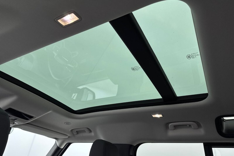 Used Land Rover Defender 2023 for sale - 77541533: Photo 21