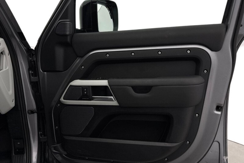 Used Land Rover Defender 2023 for sale - 77541533: Photo 23