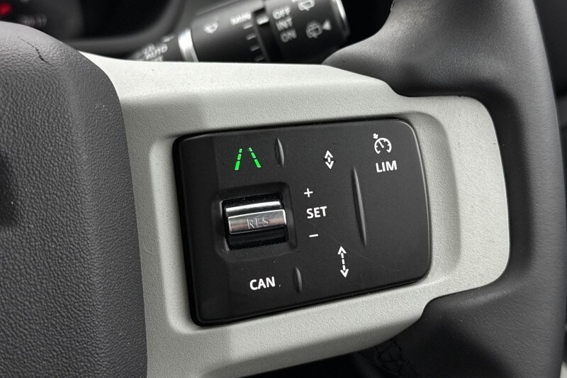 Used Land Rover Defender 2023 for sale - 77541533: Photo 29