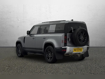 Used Land Rover Defender 2023 for sale - 77541533: Photo