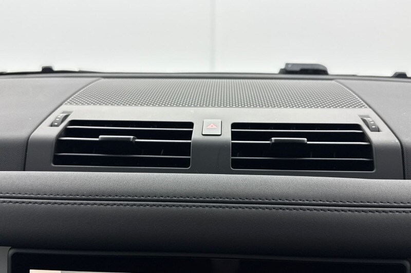 Used Land Rover Defender 2023 for sale - 77541533: Photo 34