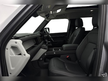 Used Land Rover Defender 2023 for sale - 77541533: Photo