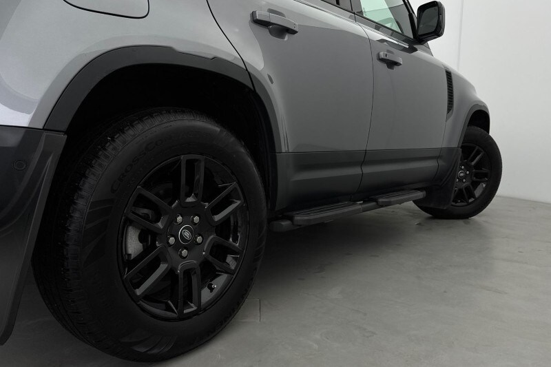 Used Land Rover Defender 2023 for sale - 77541533: Photo 44