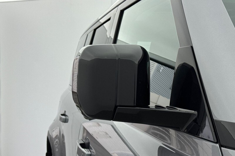 Used Land Rover Defender 2023 for sale - 77541533: Photo 46