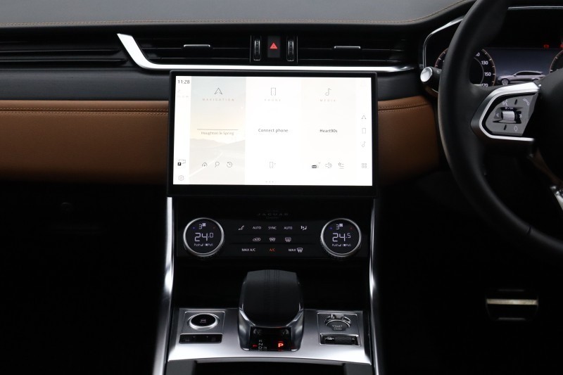 Used Jaguar XF 2024 for sale - 77950794: Photo 16