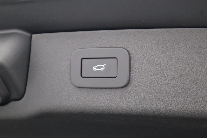 Used Jaguar XF 2024 for sale - 77950794: Photo 42