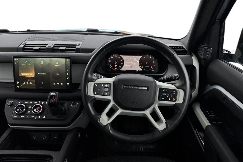 Used Land Rover Defender 2023 for sale - 76984318: Photo 15