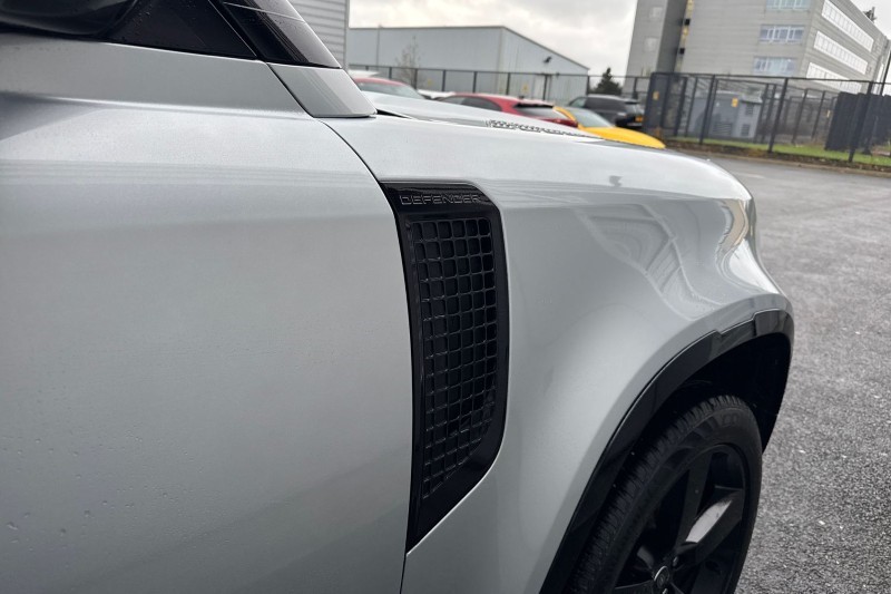 Used Land Rover Defender 2023 for sale - 76984318: Photo 20