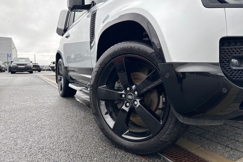 Used Land Rover Defender 2023 for sale - 76984318: Photo 40