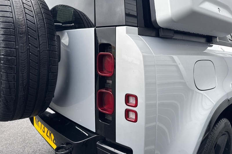 Used Land Rover Defender 2023 for sale - 76984318: Photo 43