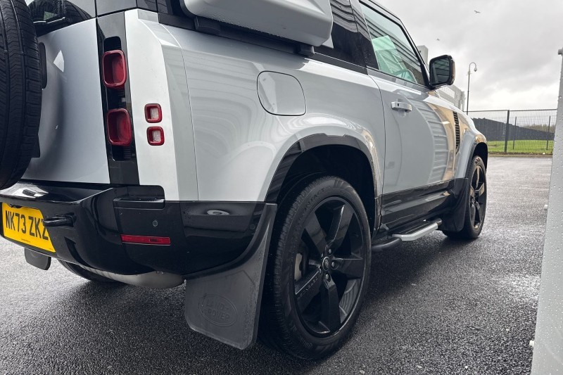 Used Land Rover Defender 2023 for sale - 76984318: Photo 44