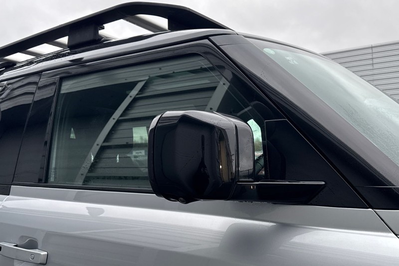 Used Land Rover Defender 2023 for sale - 76984318: Photo 46