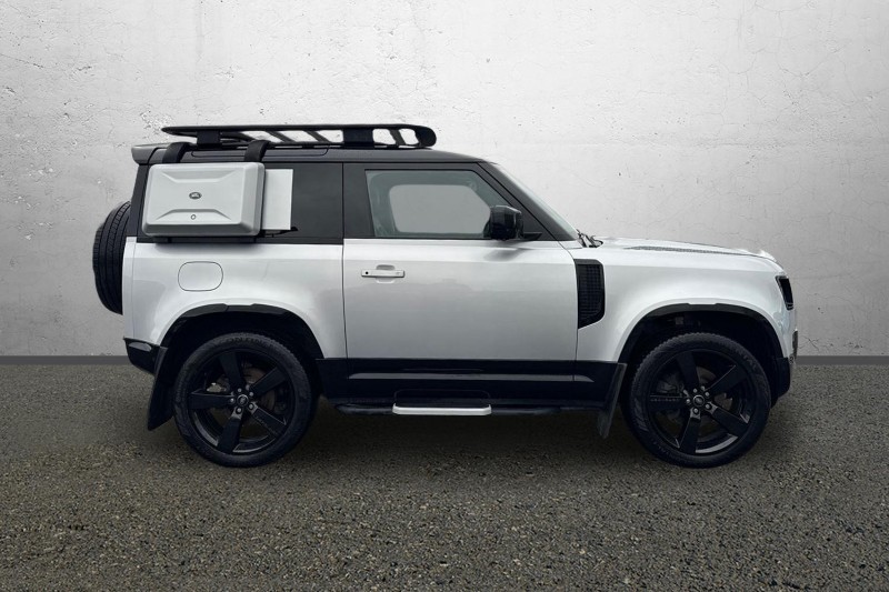 Used Land Rover Defender 2023 for sale - 76984318: Photo 5