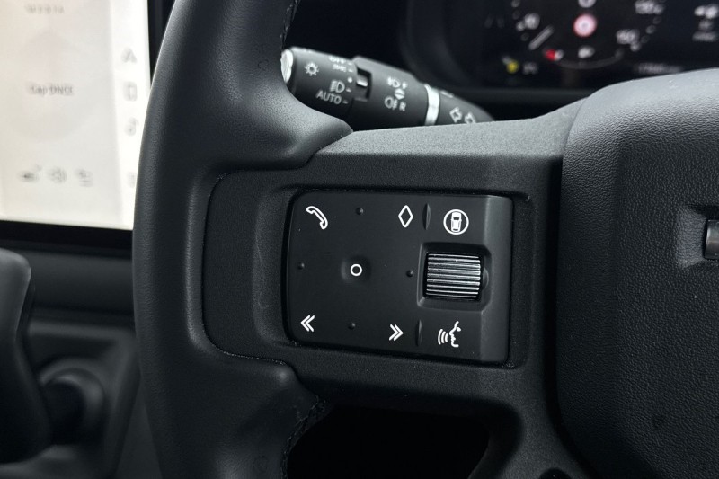 Used Land Rover Defender 2024 for sale - 77391852: Photo 27