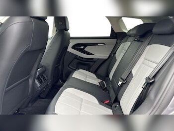 Used Land Rover Range Rover Evoque 2025 for sale - 76984319: Photo