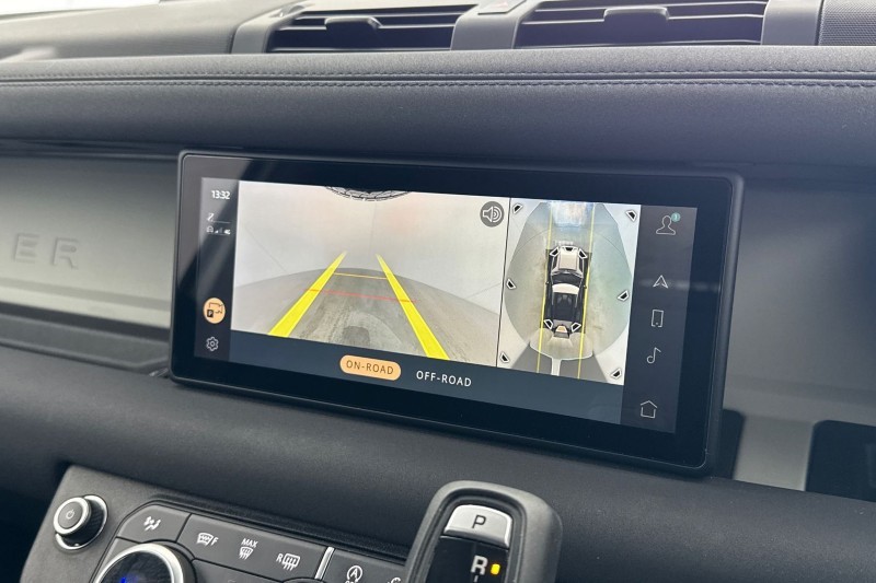 Used Land Rover Defender 2021 for sale - 77225307: Photo 12