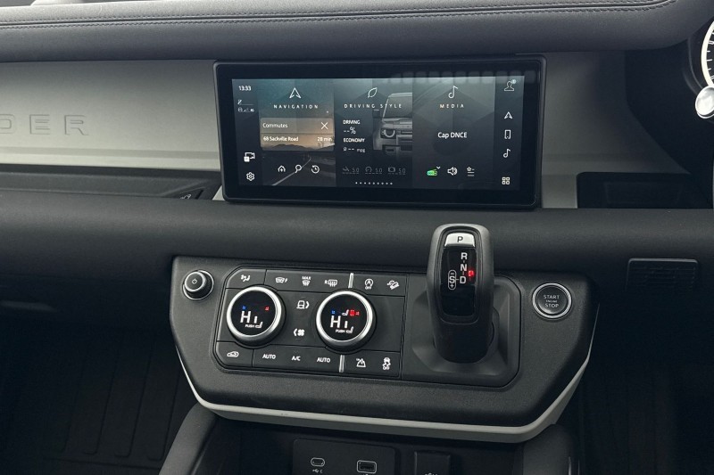 Used Land Rover Defender 2021 for sale - 77225307: Photo 14