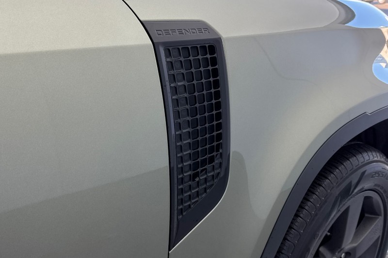 Used Land Rover Defender 2021 for sale - 77225307: Photo 20