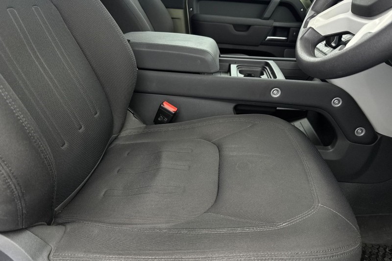 Used Land Rover Defender 2021 for sale - 77225307: Photo 24