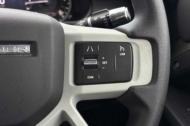 Used Land Rover Defender 2021 for sale - 77225307: Photo 27