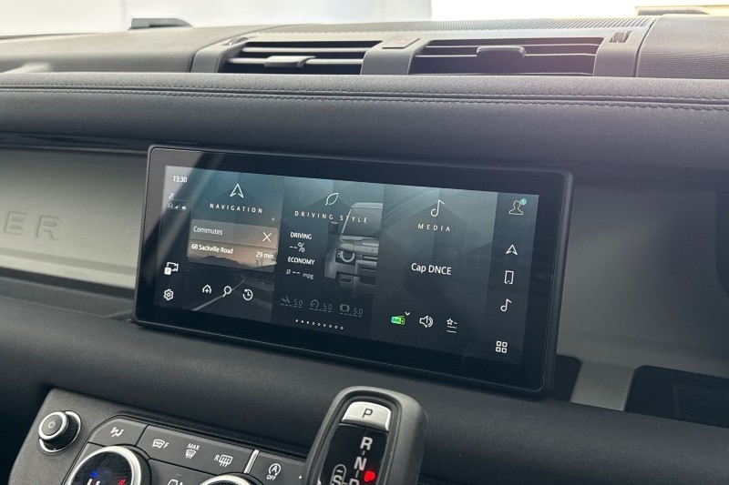 Used Land Rover Defender 2021 for sale - 77225307: Photo 28