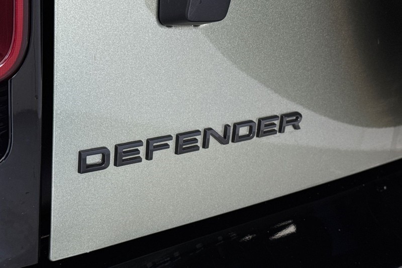 Used Land Rover Defender 2021 for sale - 77225307: Photo 39