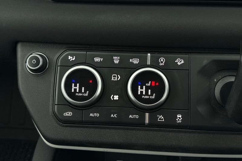 Used Land Rover Defender 2021 for sale - 77225307: Photo 47