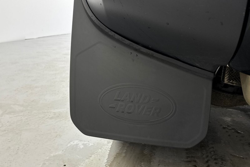 Used Land Rover Defender 2021 for sale - 77225307: Photo 50