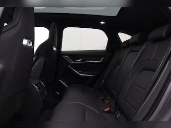Used Jaguar F-Pace 2023 for sale - 78630303: Photo
