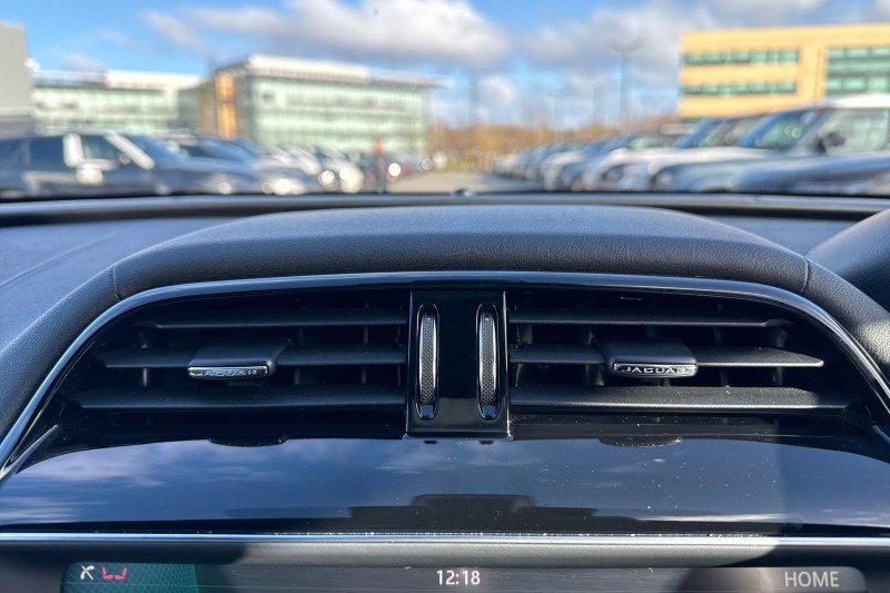 Used Jaguar F-Pace 2018 for sale - 77581457: Photo 33