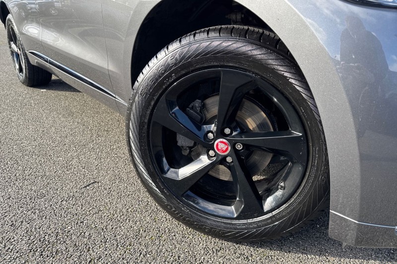 Used Jaguar F-Pace 2018 for sale - 77581457: Photo 40