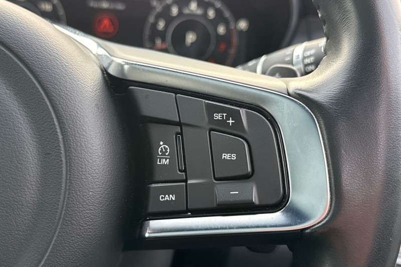 Used Jaguar E-Pace 2020 for sale - 77137803: Photo 28