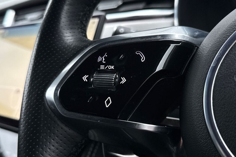 Used Jaguar F-Pace 2023 for sale - 77406422: Photo 27