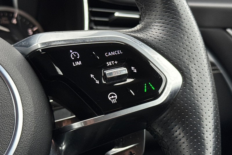 Used Jaguar F-Pace 2023 for sale - 77406422: Photo 28